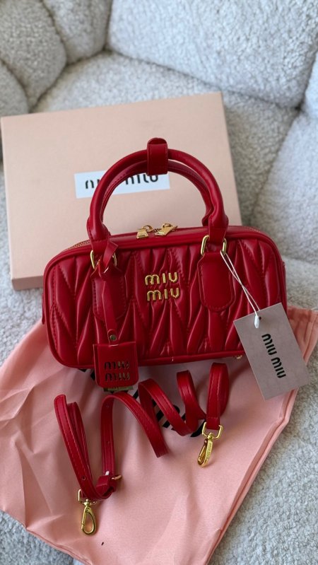 شنطة - Miu Miu Arcadie Matelassé leather / شامل العلبة