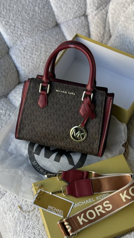 بني محروق / اطار خمري