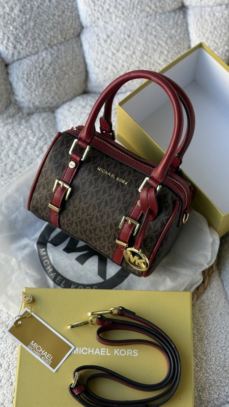 بني محروق / اطار خمري