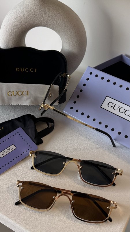 نظارة GUCCI / شامل علبة مختومة