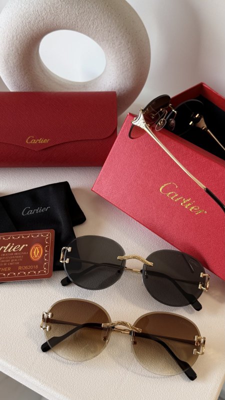 نظارة - CARTIER / شامل علبة مختومة