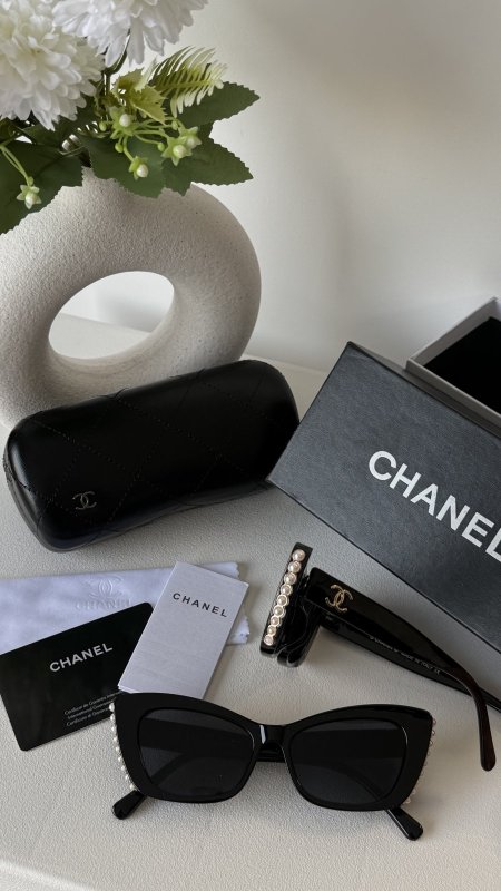 نظارة - Chanel / شامل علبة