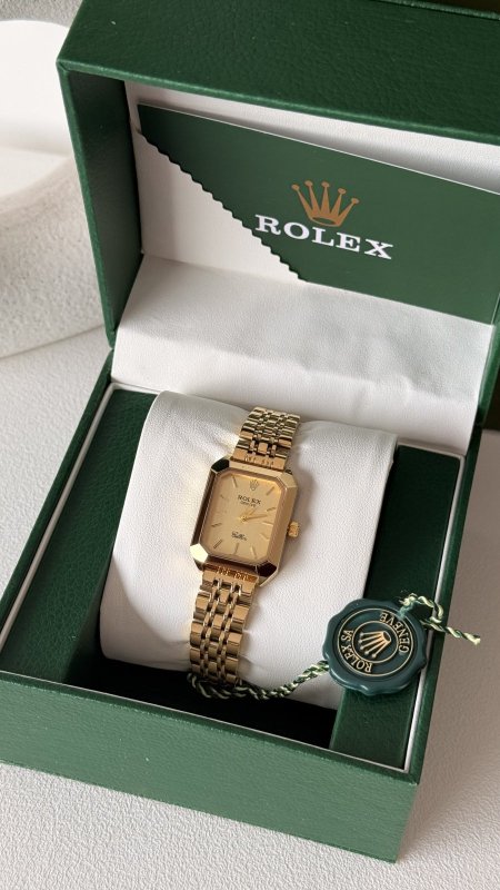 ذهبي / داخلية ذهبي