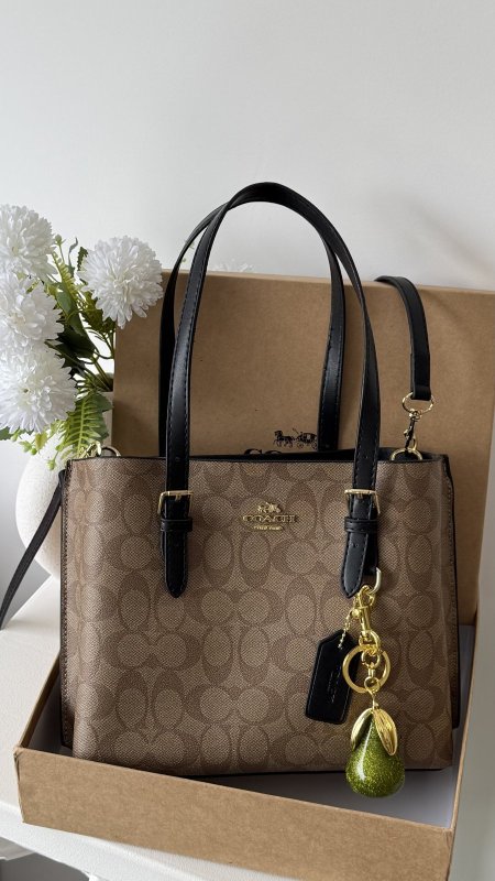 كاكي ايد اسود