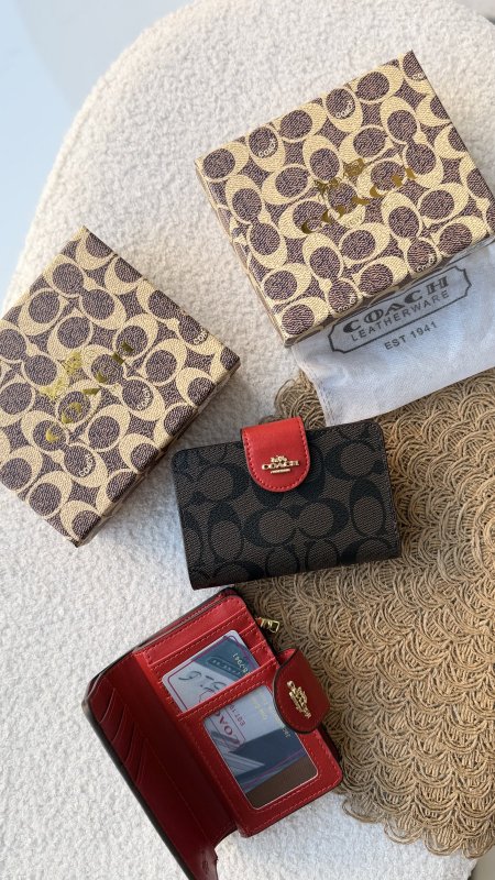 بني محروق / أحمر