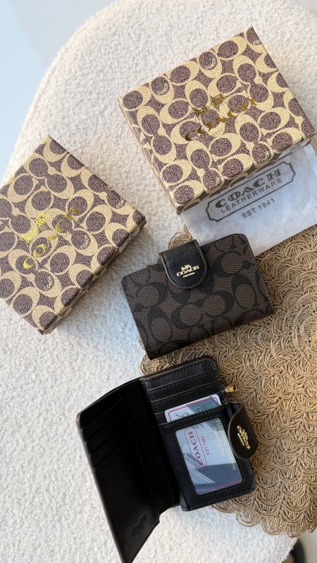 بني محروق / أسود