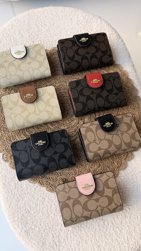 جزدان كوتش الترند / شامل علبة