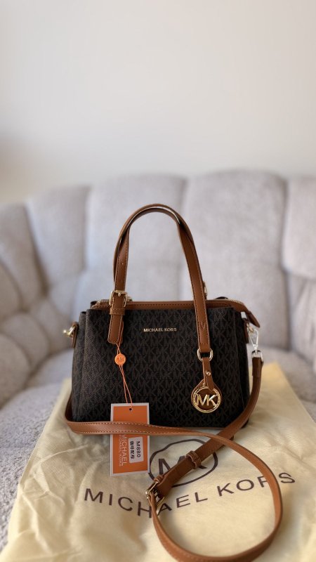 بني محروق / ايد عسلي