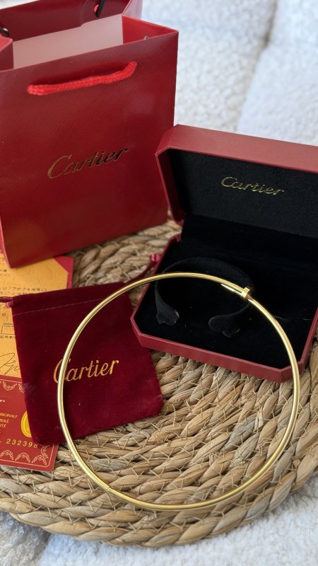عقد  CARTIER  / غير شامل العلبة