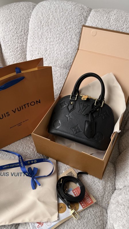 اسود شعار كبير