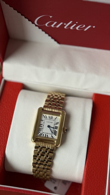 ساعة CARTIER مستطيل / شامل العلبة و الكيس