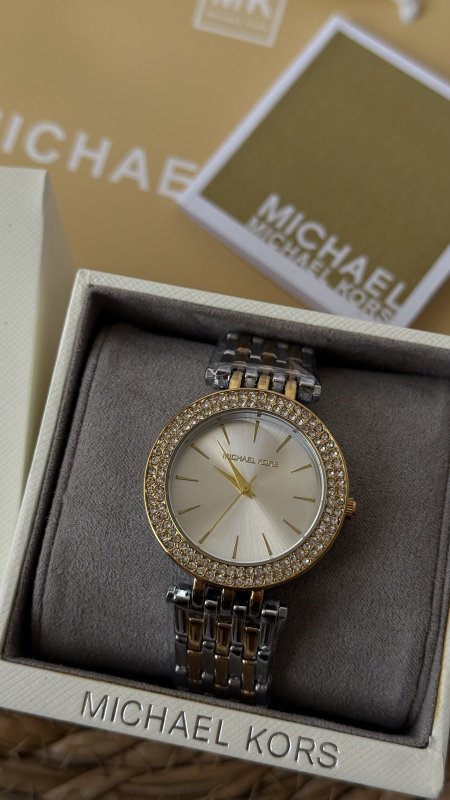 ساعة - Micheal Kors / شامل علبة الشركة الاصلية