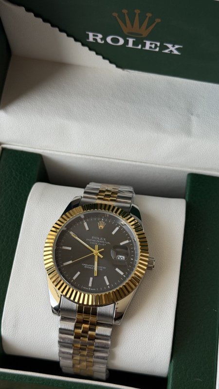 ساعة - Rolex / الشبابية شامل علبة وكيس