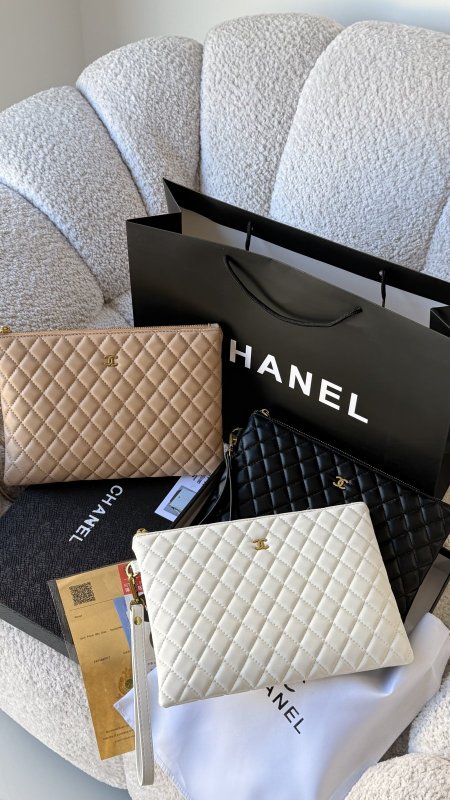 باوتش CCHANEL / شامل علبة