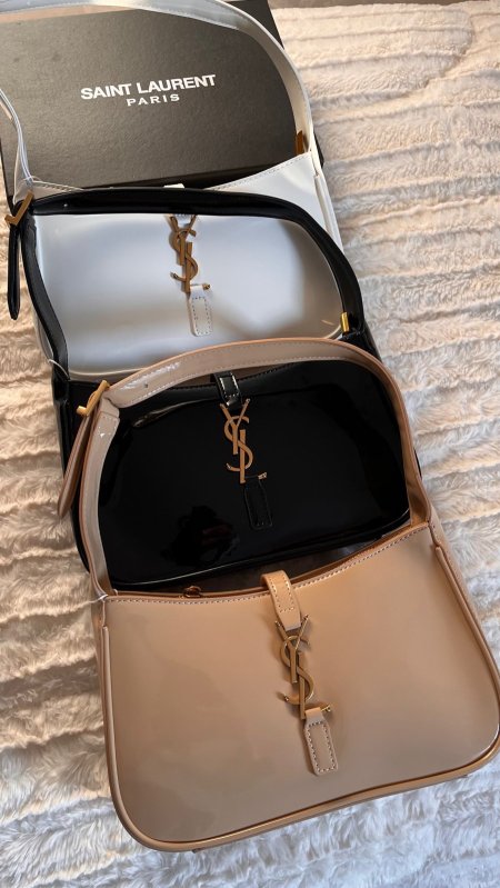 شنطة - YSL - شامل علبة / لمعة
