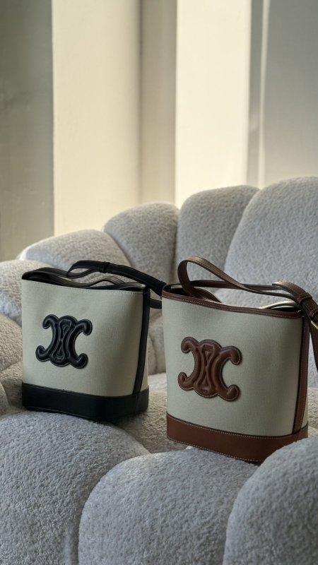 شنطة -  Celine Triomphe Bucket