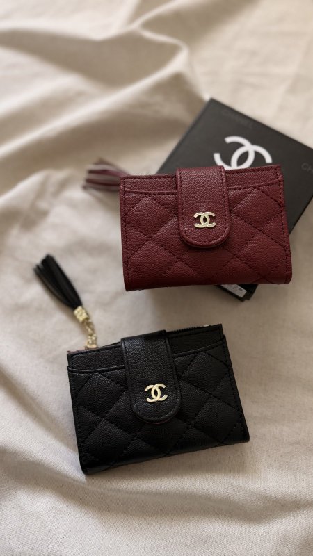جزدان CHANEL / شامل علبة