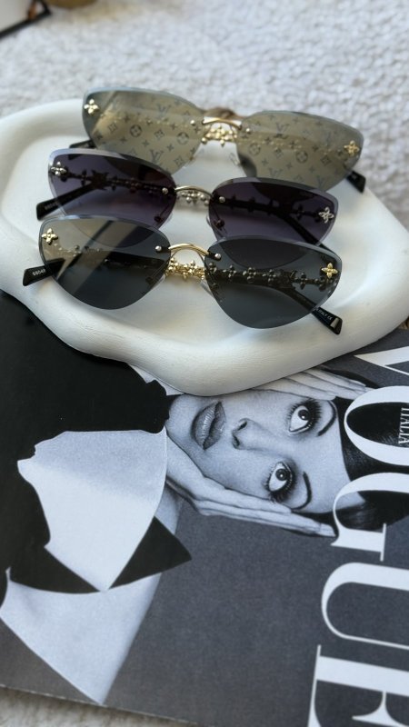 نظارة -  LOUIS VUITTON