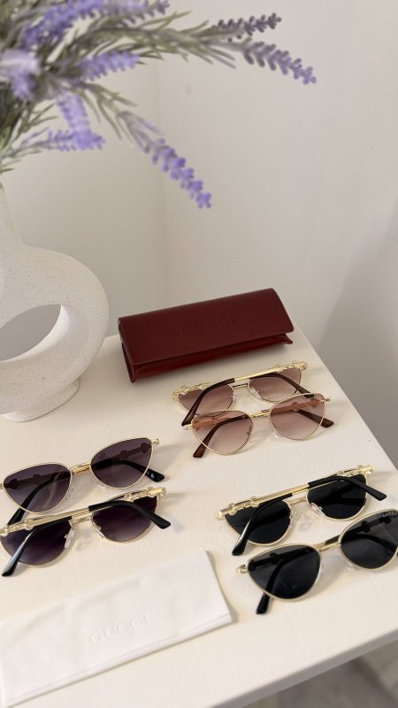 نظارة GUCCI / فل بكج علبة وكيس