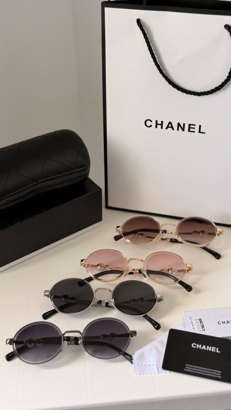 نظارة CHANEL  / فل بكج علبة وكيس