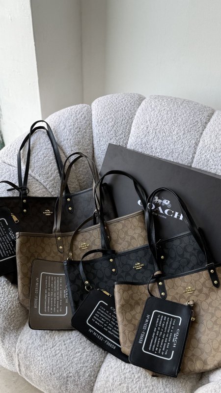 شنطة - Coach Large reversible City Tote ( دبل فيس )/ شامل بوكس وكيس الشركة