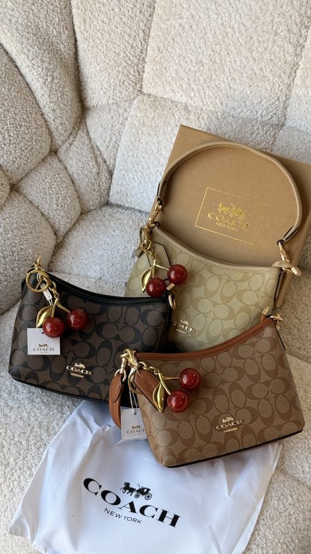شنطة - Coach Laurel Shoulder / شامل علبة