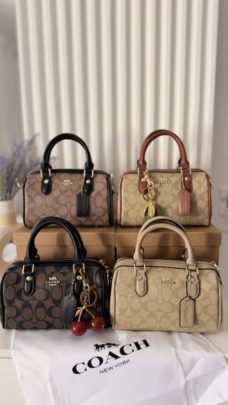 شنطة - Coach Medium Rowan Crossbody / شامل علبة