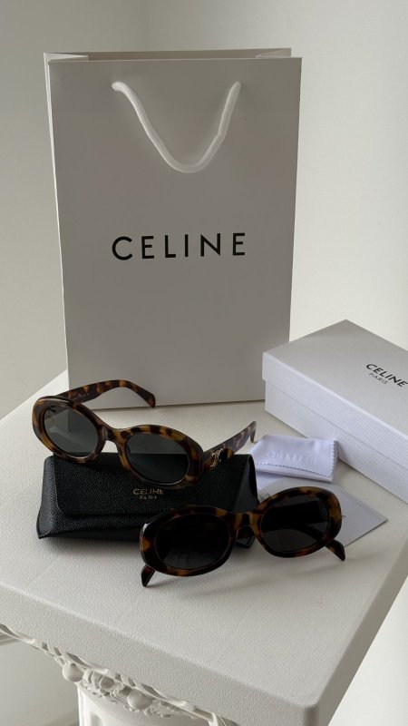 نظارة CELINE / فل بكج علبة وكيس