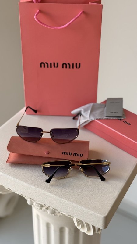 نظارة MIU MIU / فل بكج علبة وكيس