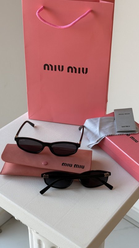 نظارة MIU MIU / فل بكج علبة وكيس