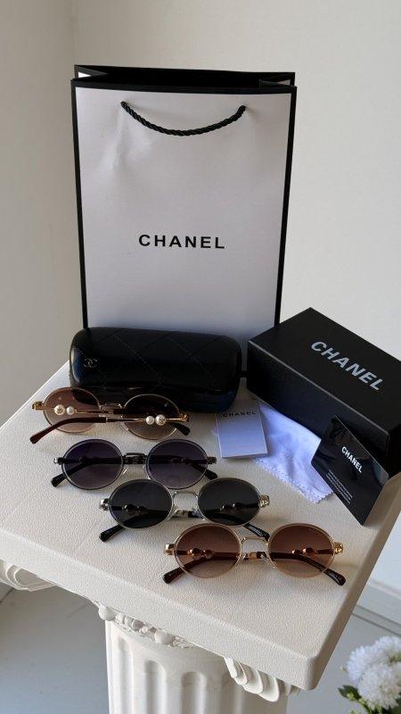 نظارة CHANEL / فل بكج علبة وكيس