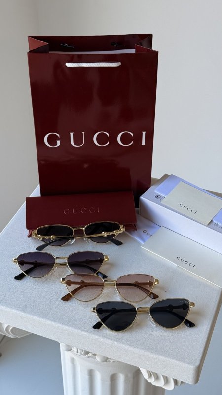 نظارة GUCCI / فل بكج علبة وكيس