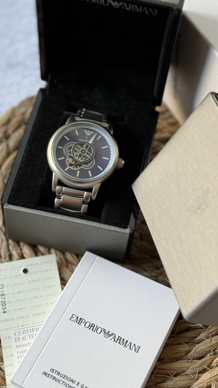 فضي داخلية أزرق