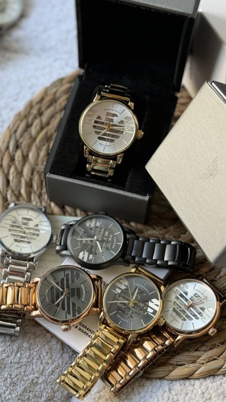 ساعة النبض ARMANI / شامل علبة أصلية