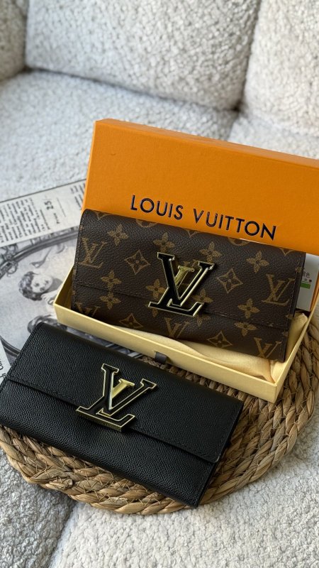 جزدان - Louis Vuitton كبير / شامل علبة