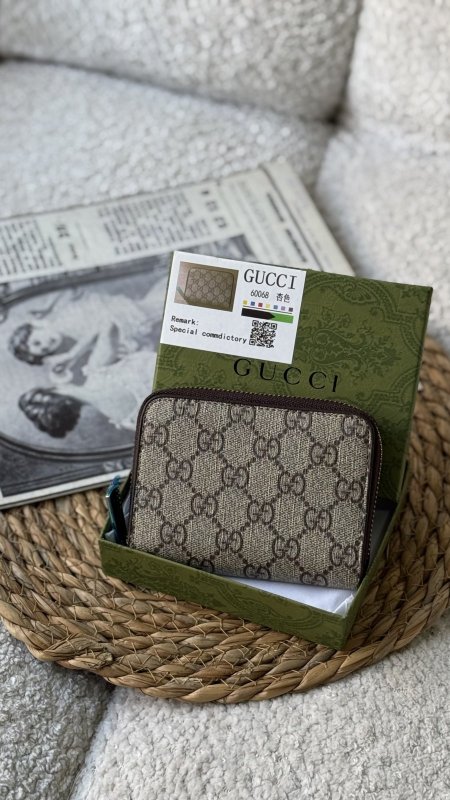 جزدان - Gucci Small zip around / شامل علبة