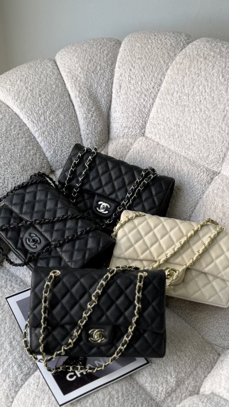 شنطة -   Chanel Clasic 28cm/ جلد مبزر